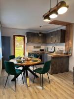 Tiny Hilltop Home - B&B