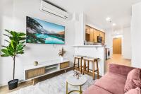 Amazing studio in SM Promenade! Free parking! - B&B Los Angeles