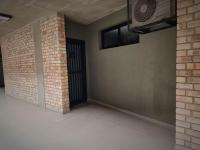 Door 5 at Wild Olive Apartment - Ferienwohnung Windhoek