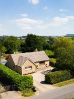 Stunning 3 Bed 2 Bath Detached Village Home - Chambres d’hôtes