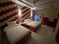 Deluxe Family Suite