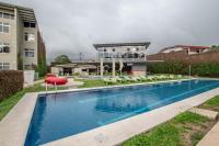 CR MARIPOSA RENTALS SANTA ANA RIVERPARK 2 BR, 2BH, Pool, Gym, WALK EVERYWHERE - Chambres d'hôtes Santa Ana
