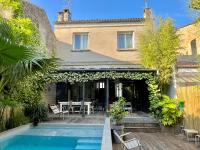 Family house Bordeaux centre, pool, garden, air conditioning - B&B