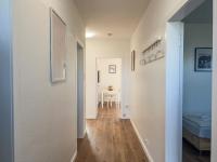 T&K Apartments - Düsseldorf - 3 room apartment with private parking 7min Fair and Airport DUS - Bed and Breakfast