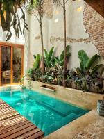 Casa Coco 1680 Colonial & Art House In Old City - Pool - Jasussi - View - B&B Cartagena de Indias