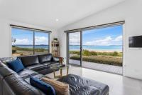 Seven Mile Beach House - Surf, Hike, Golf - Chambres d’hôtes Seven Mile Beach