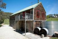 The Wine Loft - A unique family getaway at Herons Rise Vineyard - Chambres d’hôtes Kettering