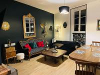 La petite maison du chineur - Bed and Breakfast