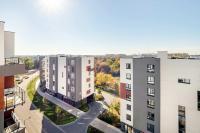 Air Conditioned Apartment in Warsaw with Parking and Bathtub by Noclegi Renters - B&B