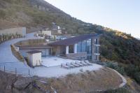 LEONIDIONHOUSES - The Lykoskufi Villas - B&B Tyrós