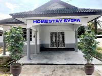 Homestay Syifa Gong Badak - B&B Kampong Pengkalan Maras