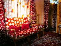 B&B Srinagar - Veena Palace Group Of Houseboats - Bed and Breakfast Srinagar