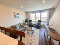 Downtown Condo with roof patio - B&B