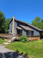 Rustic Hideaway - Ferienwohnung