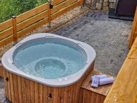 Appartamento con 3 Camere da Letto e Vista Montagna