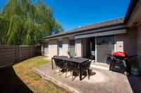 Gladstone at The Willows - Family Time, Mudgee Style - B&B