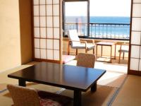 Japanese-StyleTriple Room with Sea View-Shared Bathroom