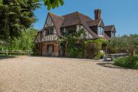 Oldfield house, walking distance of pub & sea - B&B Itchenor