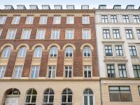 Sanders Noble - Fantastic 5-Bdr Apt in the Capital - B&B