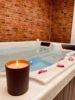 Love room - Parenthèse romantique avec spa privé - Ferienwohnung