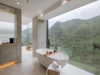 King Room with Mountain View