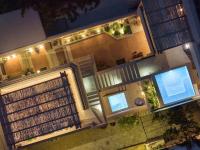 Kaptara Premium Upper Level Unit with Plunge Pool-Part of Kaptara Villa complex - B&B