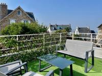Joli appartement avec balcon au pieds des commences et des plages - Ferienwohnung