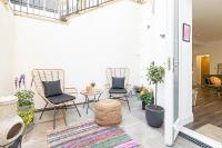 Esplanade Retreat - Stylish 1 Bed Apartment with Patio - B&B Scarborough