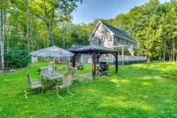 The Locke-ness Pond Cabin in Chesterville! - B&B