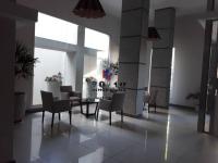 Depto de lujo con cochera y piscina sobre Bv Gálvez - B&B