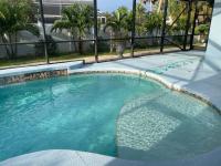 Port Charlotte Palms-Pet friendly, Heated Private Pool and Mini Orchard - Chambres d’hôtes Port Charlotte