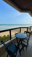 ALUGUEL TEMPORADA - Praia Grande - Pé na areia - B&B