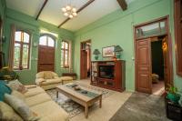 Central house with beautiful garden - B&B