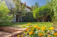 Elegante Villa con Giardino tra Catania ed Etna - B&B Tremestieri Etneo