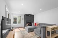 Peaceful Condo with Stunning Mountain and Lake Views - Bed and Breakfast Mont-Tremblant