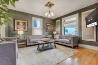 Tiger Lair Walk to CC Historic Downtown COS 4BR - B&B Colorado Springs