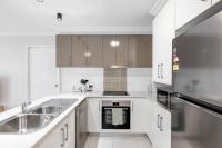 Westridge Precinct Perfection! - B&B Harristown