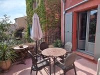 Superbe T3 classé 5 étoiles, quartier des peintres, calme, patio privé, clim, wifi et parking privé - Chambres d'hôtes Collioure
