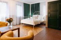 Standard Double Suite