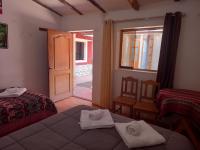 Basic Triple Room with Shared Bathroom