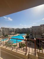 Apartment in Pearl Pyramids Compound - B&B