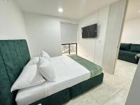 Hito 202 Amplio Apartaestudio en Av 19 Norte con balcon - B&B