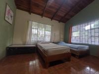 Family Room with Garden View