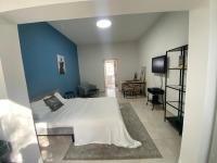 Emily In Haifa - B&B Merkaz HaKarmel