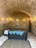 Casa dell 'Vista Gorgeous Remodeled Stone Country House in Rural Northern Tuscany - Chambres d'hôtes Lungo