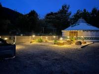 Warburton Stays Everybody's Yurt - B&B Warburton