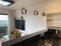 Ap 2q no 27º andar, c/ vaga e piscina - UNI2707 - B&B Curitiba