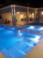 Los abuelos casa y piscina - B&B Santiago del Estero