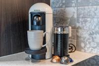 A plus Location Views Games Balcony BBQ and Dining - B&B McCracken