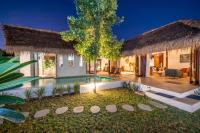 Villa Banten, modern villa with private pool - B&B
